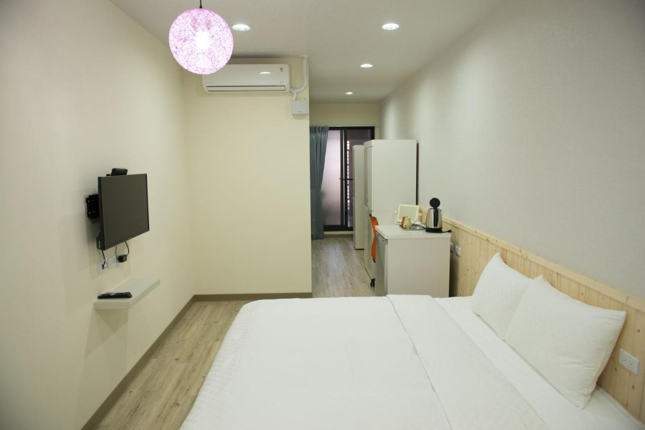 Apartament Didi House無人化自助入住#附車位有限須預約 Tainan Zewnętrze zdjęcie