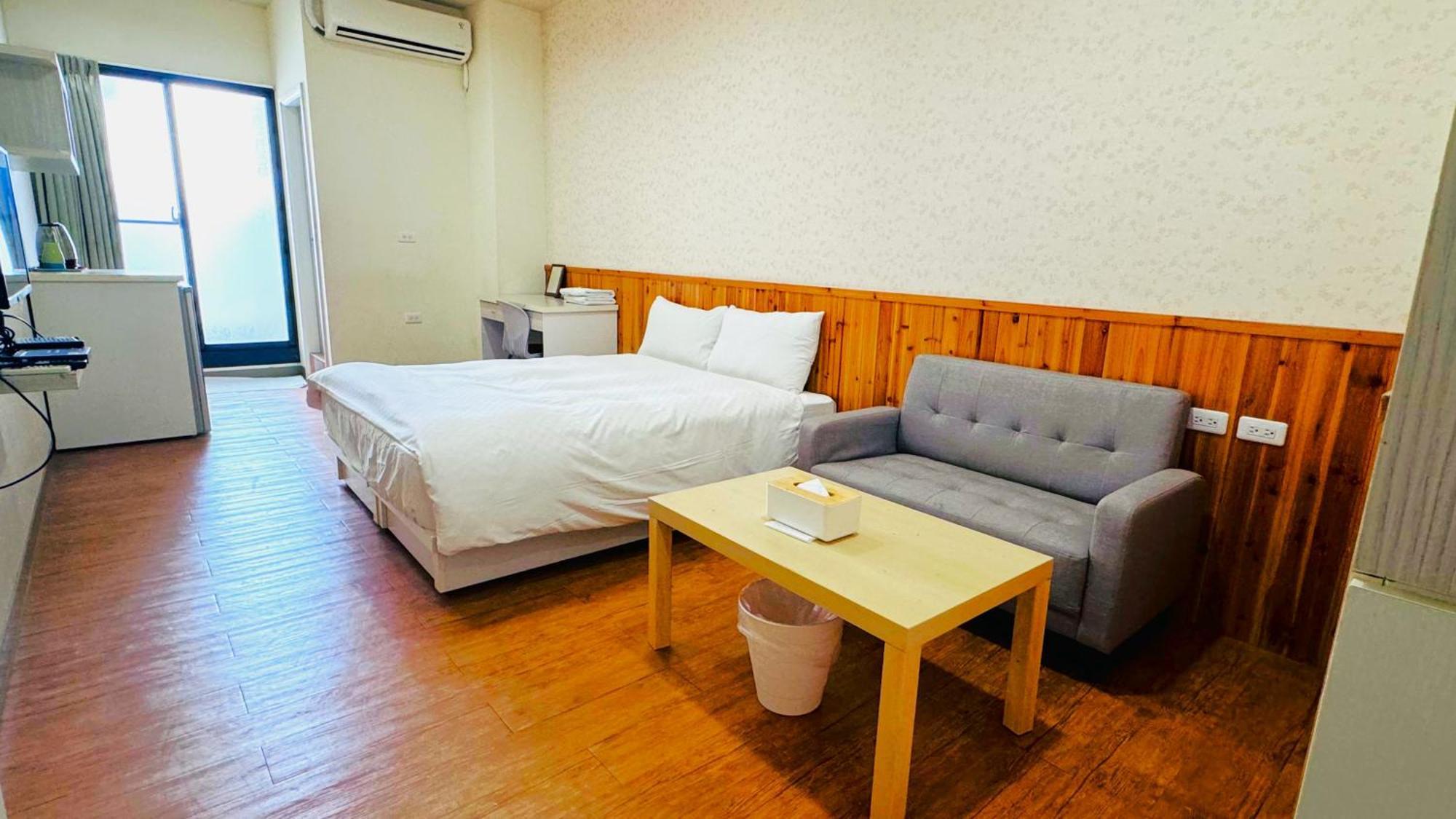 Apartament Didi House無人化自助入住#附車位有限須預約 Tainan Zewnętrze zdjęcie